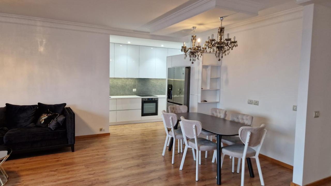 Pirro Luxury Apartment Sarandë Eksteriør bilde